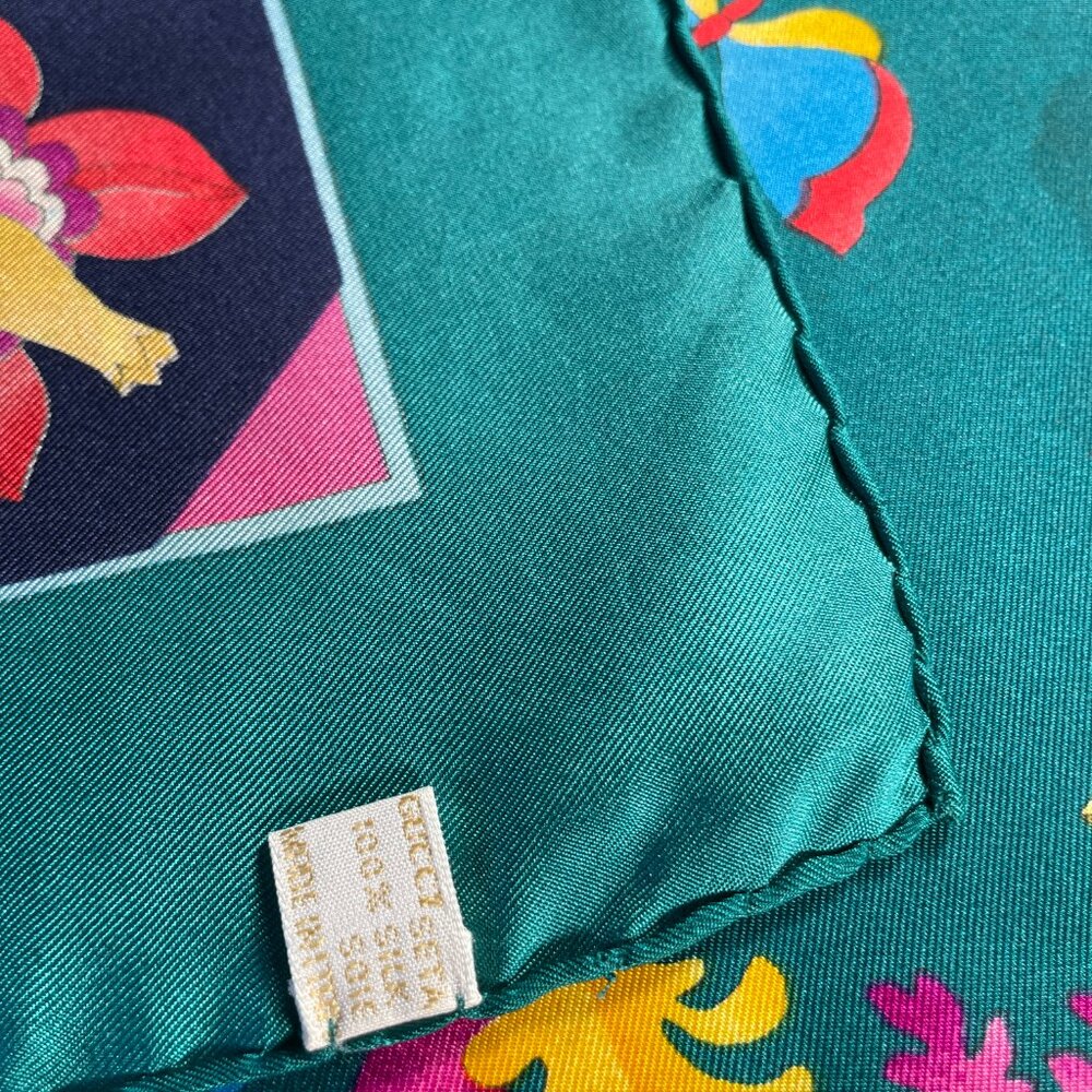 Gucci Vintage Silk Scarf 34” Floral Butterfly Baroque Green Multicolor - Picture 8 of 12